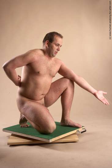 Nude Man White Kneeling poses - ALL Average Short Brown Kneeling poses - on one knee Realistic