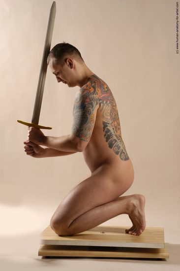 Nude Fighting with sword Man White Moving poses Average Short Brown Realistic