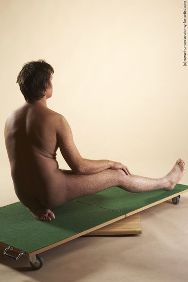 Nude Man White Kneeling poses - ALL Average Short Brown Kneeling poses - on one knee Realistic