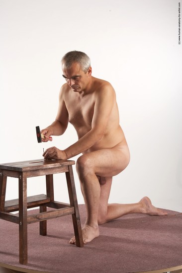 Nude Daily activities Man White Kneeling poses - ALL Average Short Grey Kneeling poses - on one knee Realistic