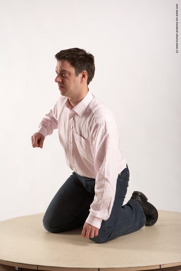 Casual Man White Kneeling poses - ALL Average Short Brown Academic