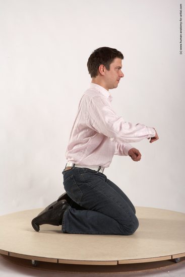 Casual Man White Kneeling poses - ALL Average Short Brown Academic