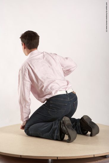 Casual Man White Kneeling poses - ALL Average Short Brown Academic