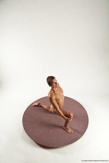 Nude Man White Kneeling poses - ALL Athletic Short Brown Kneeling poses - on both knees Multi angles poses Realistic