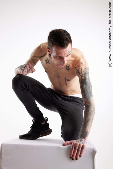 Casual Man White Kneeling poses - ALL Underweight Short Brown Kneeling poses - on one knee Standard Photoshoot Academic