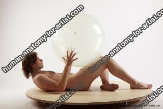Svetozar - poses with gym ball