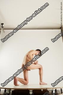 jamie kneeling 04 12c